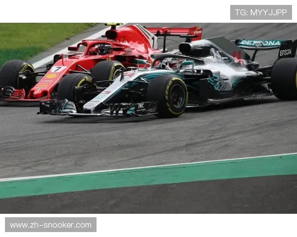 汉密尔顿否认回应法拉利主席批评，强调双方关系良好